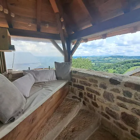 Holiday home La Tour D'olympe Recoules-Previnquieres